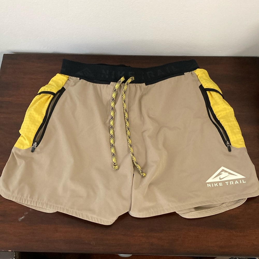 Nike trail running shorts S